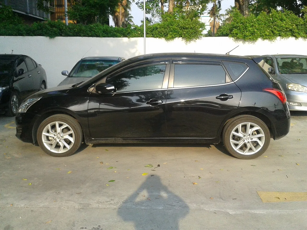 Nissan Pulsar C13, side