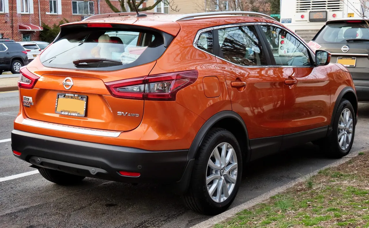 Nissan Rogue Sport, rear