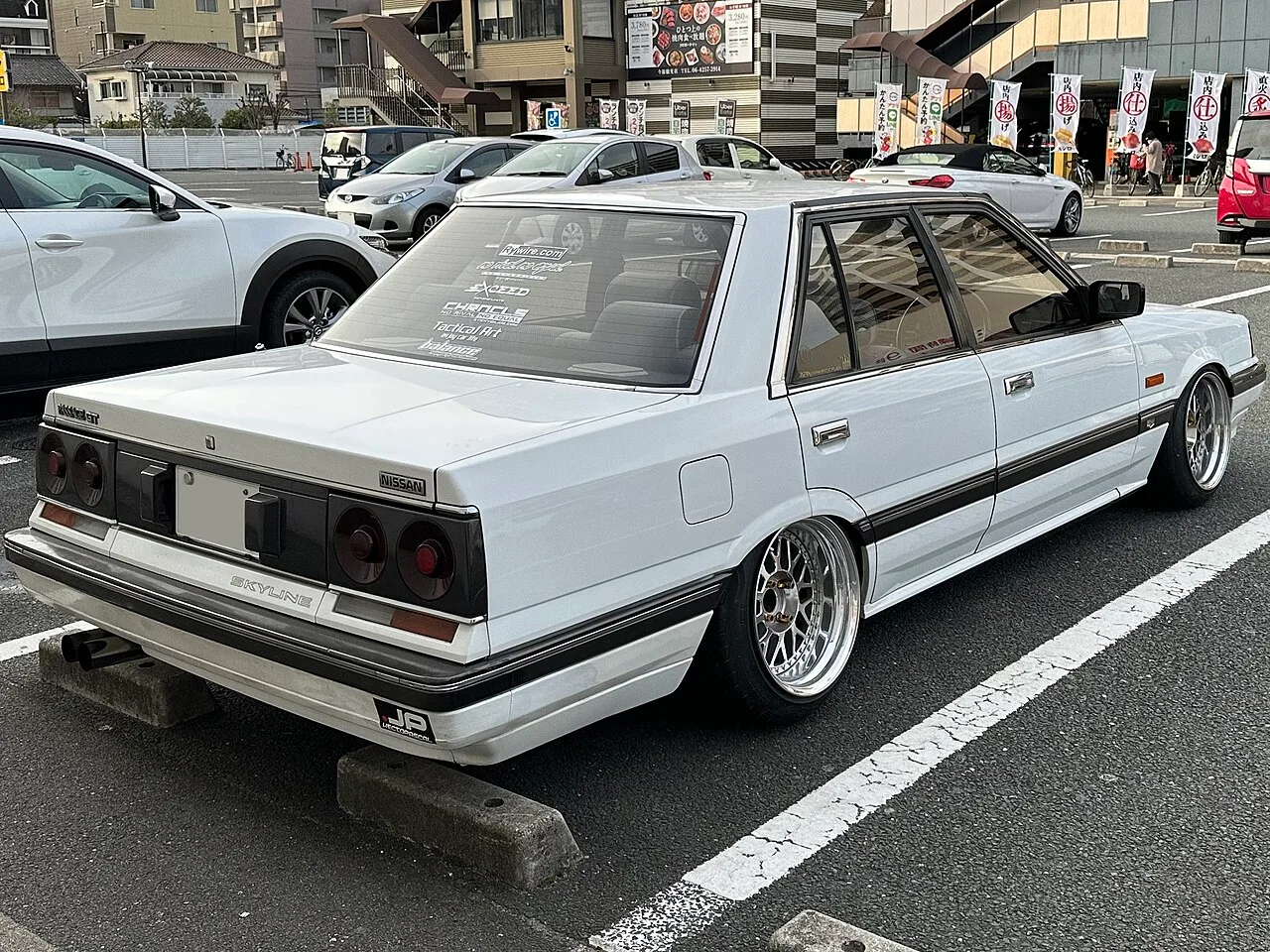 Nissan Skyline GTS-R, rear