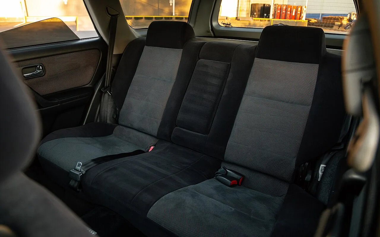 Nissan Stagea 260RS, interior