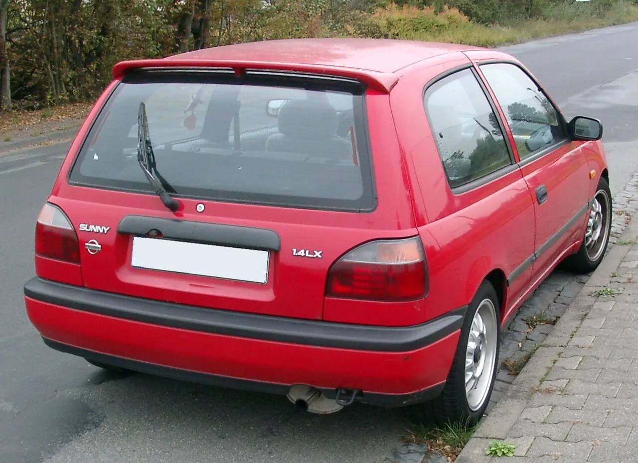 Nissan Sunny B110 / Datsun 1200, rear