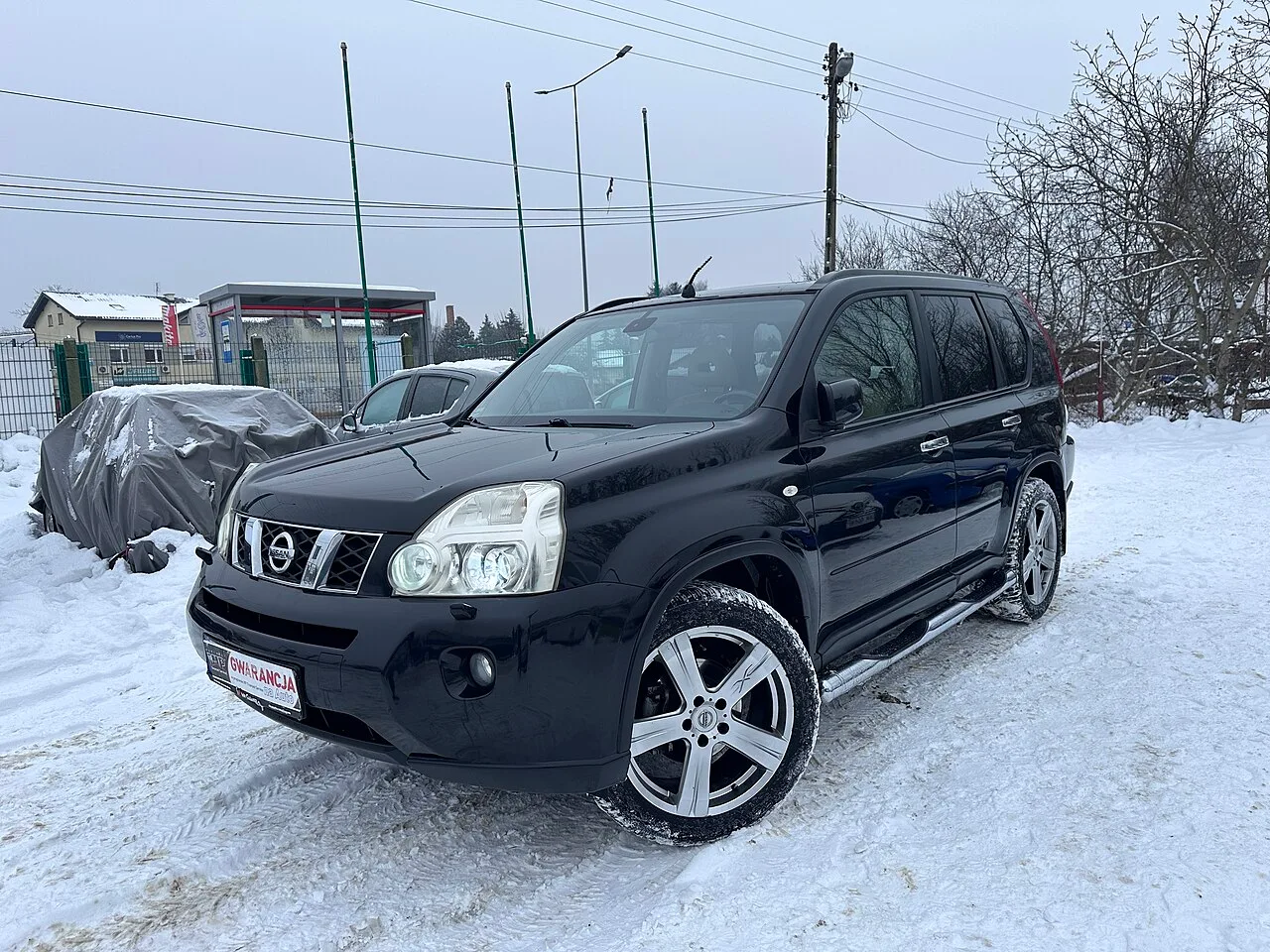Nissan X-Trail T31, side