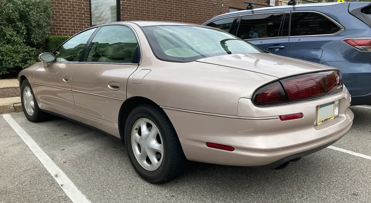 Oldsmobile Aurora, rear