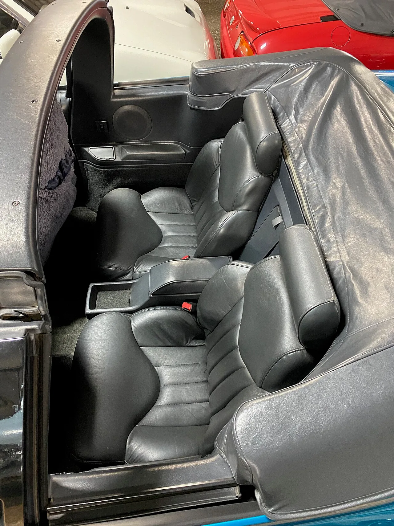 Oldsmobile Cutlass Supreme, interior