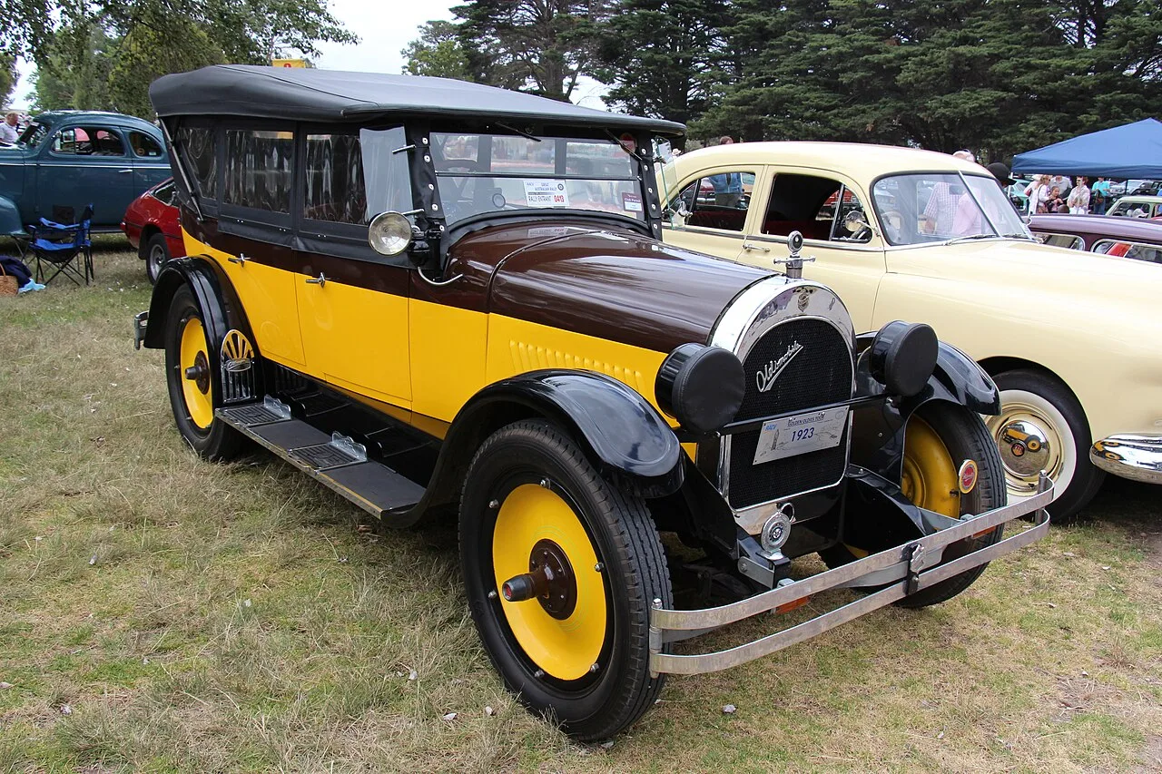 Oldsmobile Model 30, side