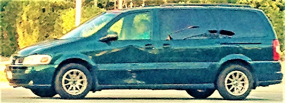 Oldsmobile Silhouette, side
