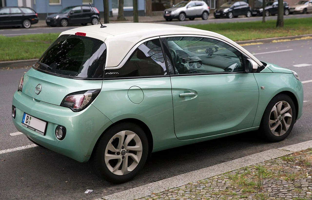Opel Adam, rear