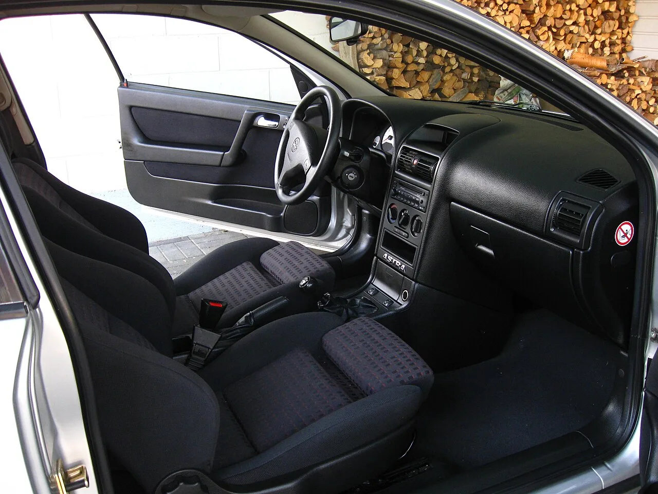 Opel Astra K, interior