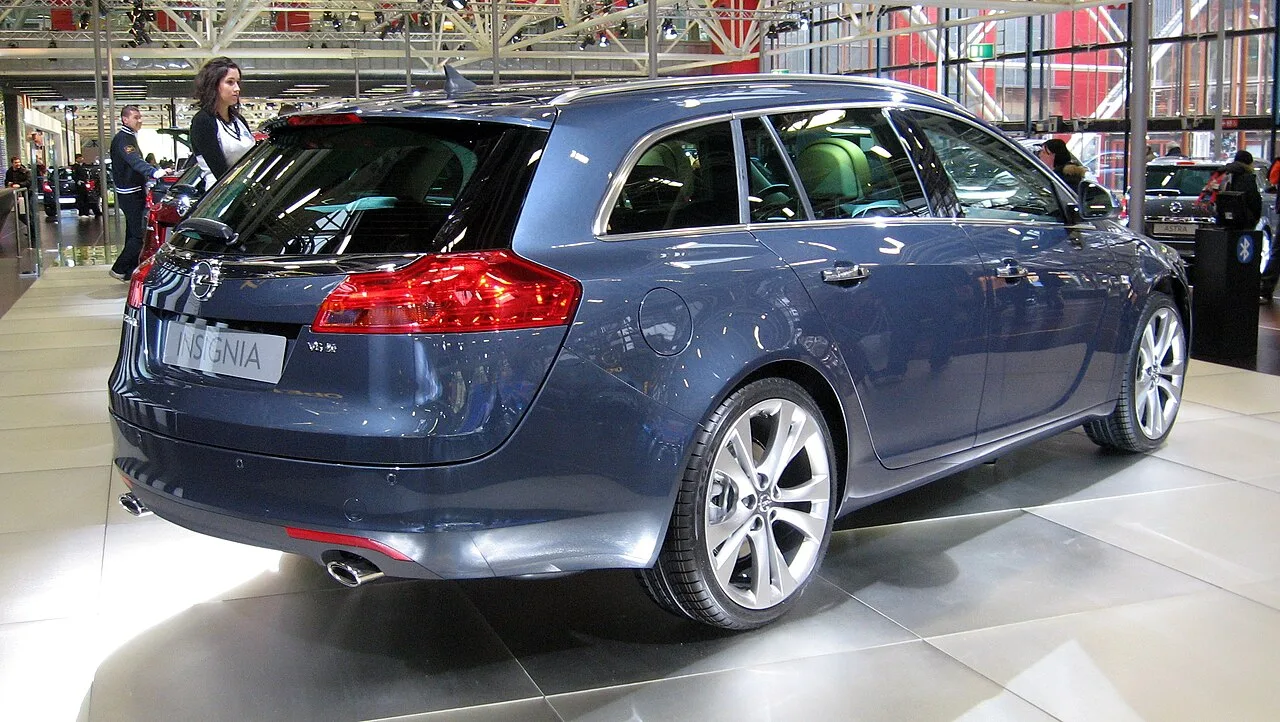 Opel Insignia A, rear