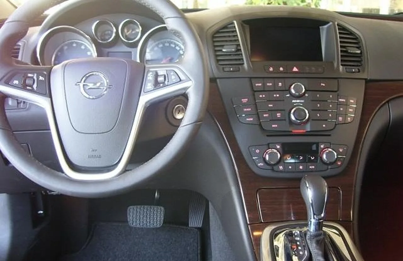Opel Insignia OPC / VXR, interior
