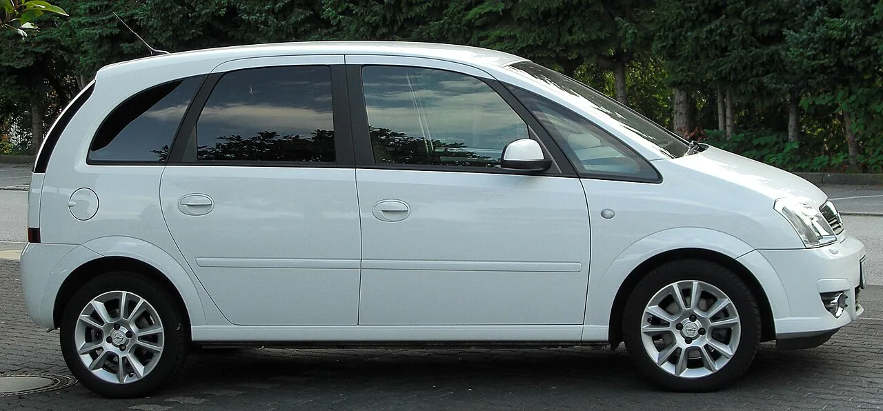 Opel Meriva A, side