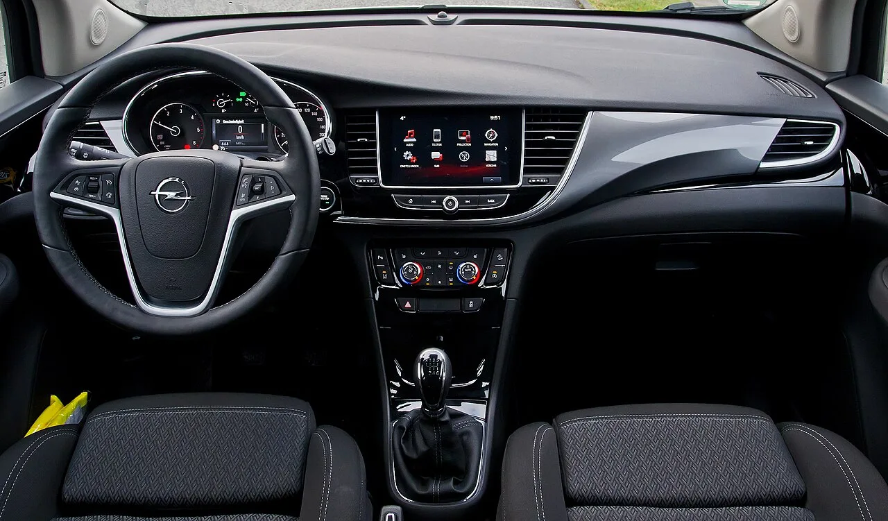Opel Mokka A, interior