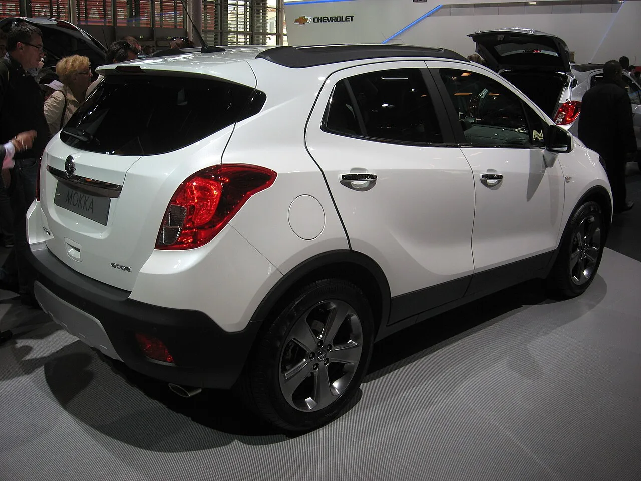 Opel Mokka B, rear