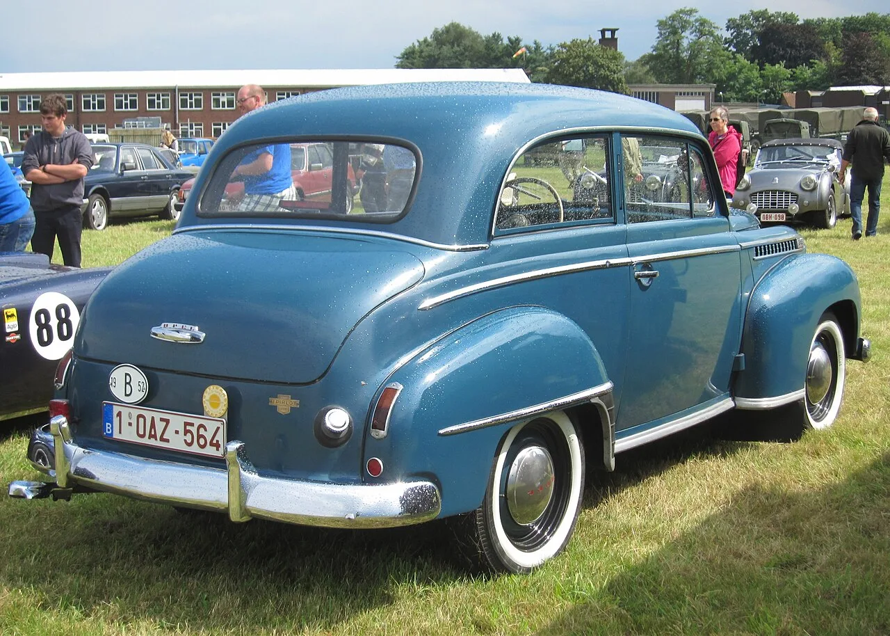 Opel Olympia 1950, rear