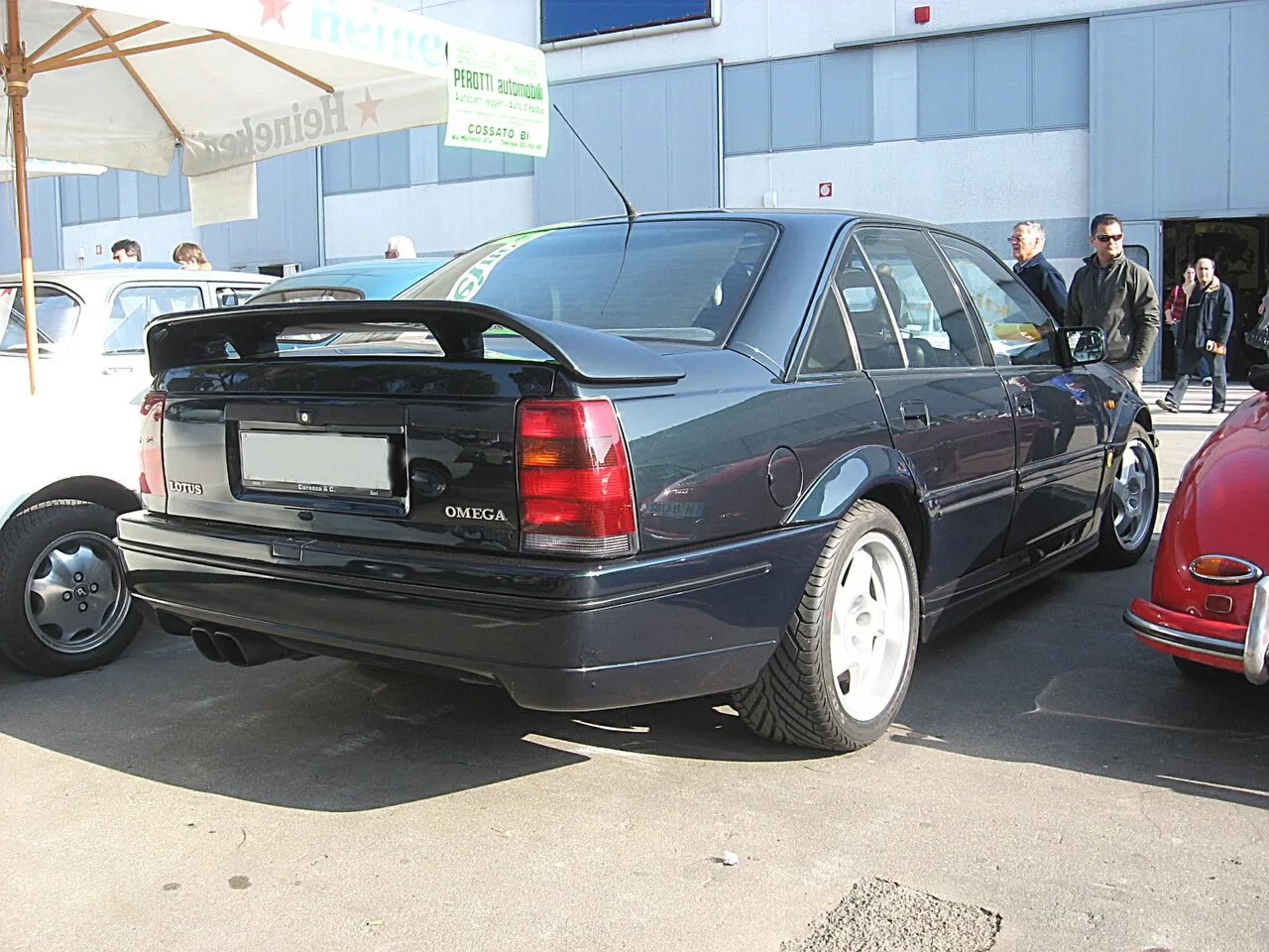 Opel Omega A, rear