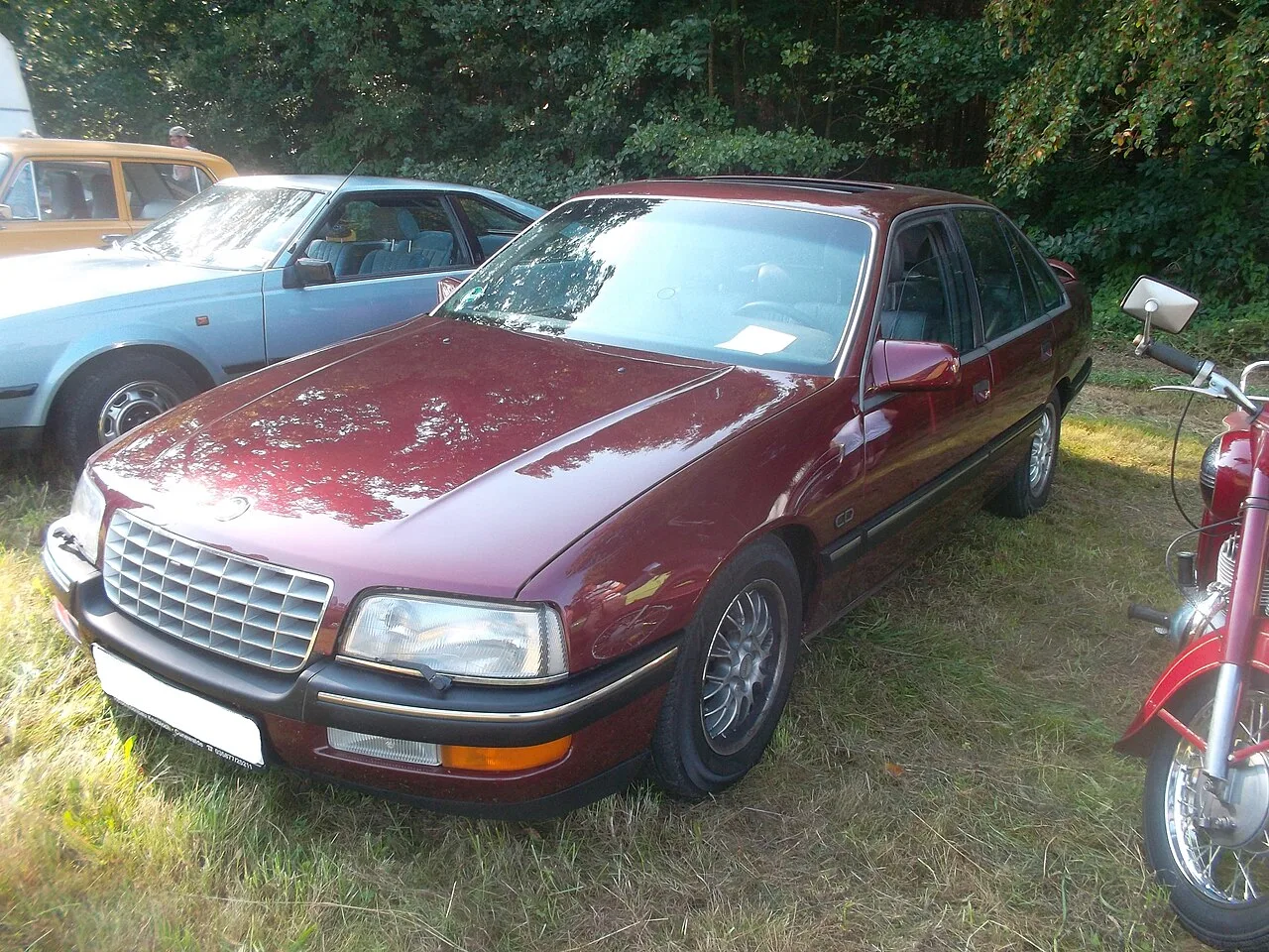 Opel Senator B, side