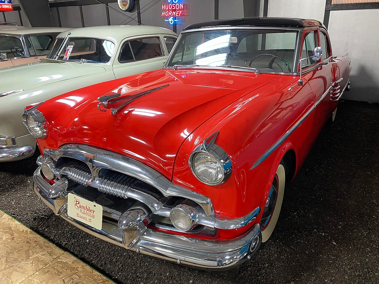 Packard Cavalier, rear