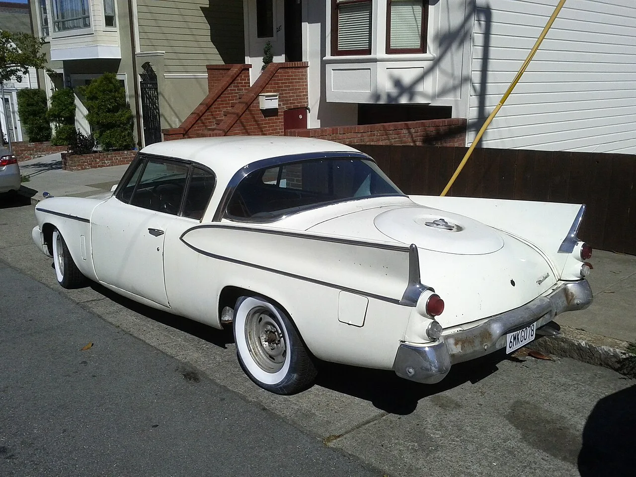 Packard Hawk, rear