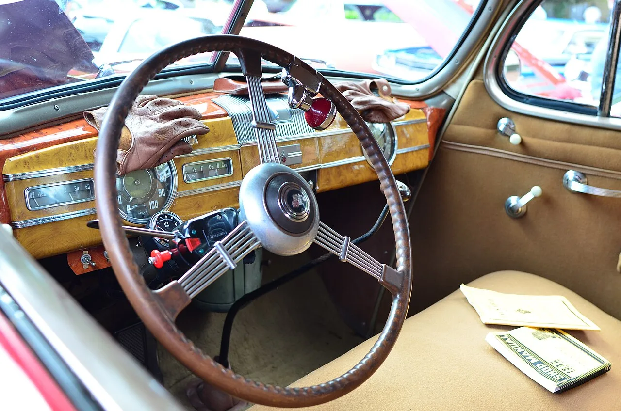 Packard Six, interior