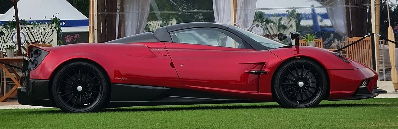 Pagani Huayra, side