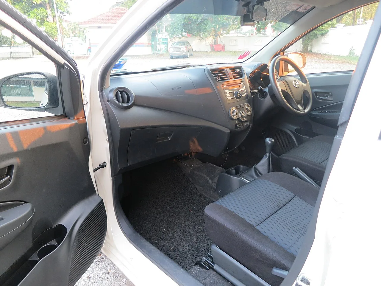 Perodua Axia first generation, interior