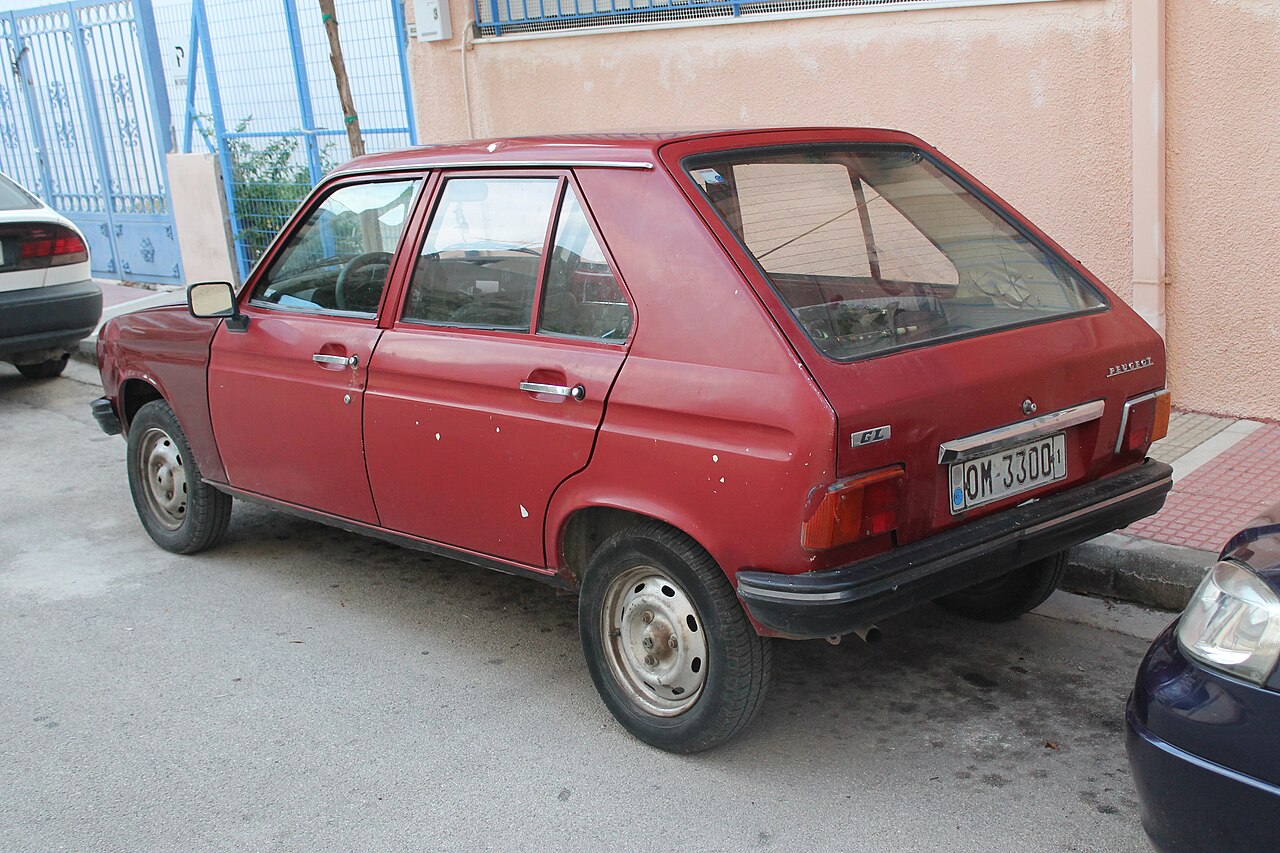 Peugeot 104, rear