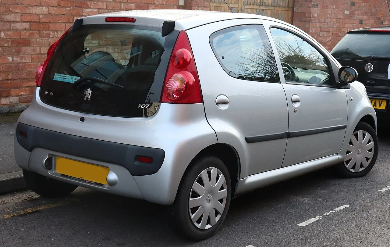 Peugeot 107, rear