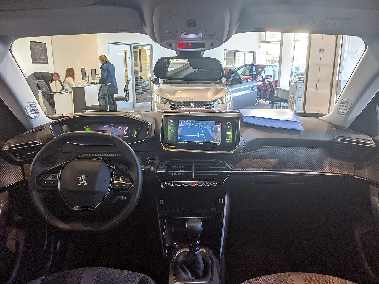 Peugeot 2008 P24, interior