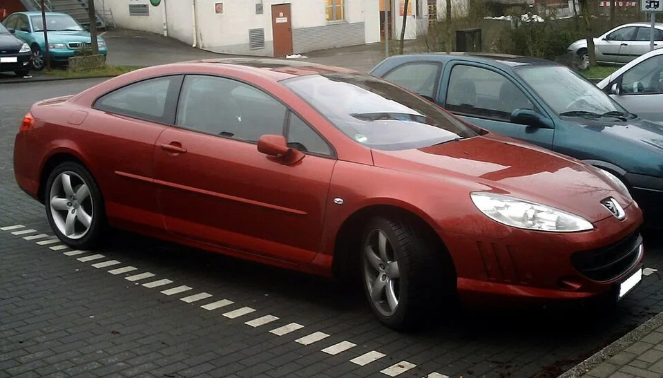 Peugeot 407, side