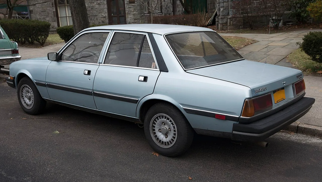 Peugeot 505, rear