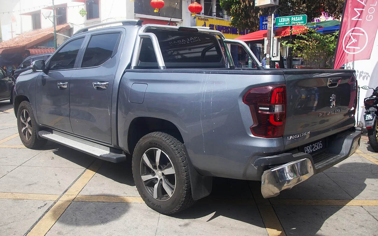 Peugeot Landtrek / Fiat Titano / Ram 1200, rear