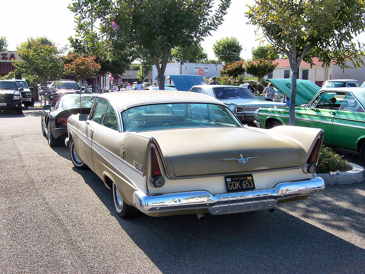 Plymouth Belvedere, rear