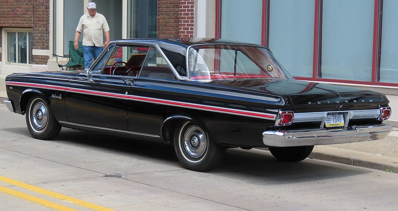 Plymouth Belvedere, rear
