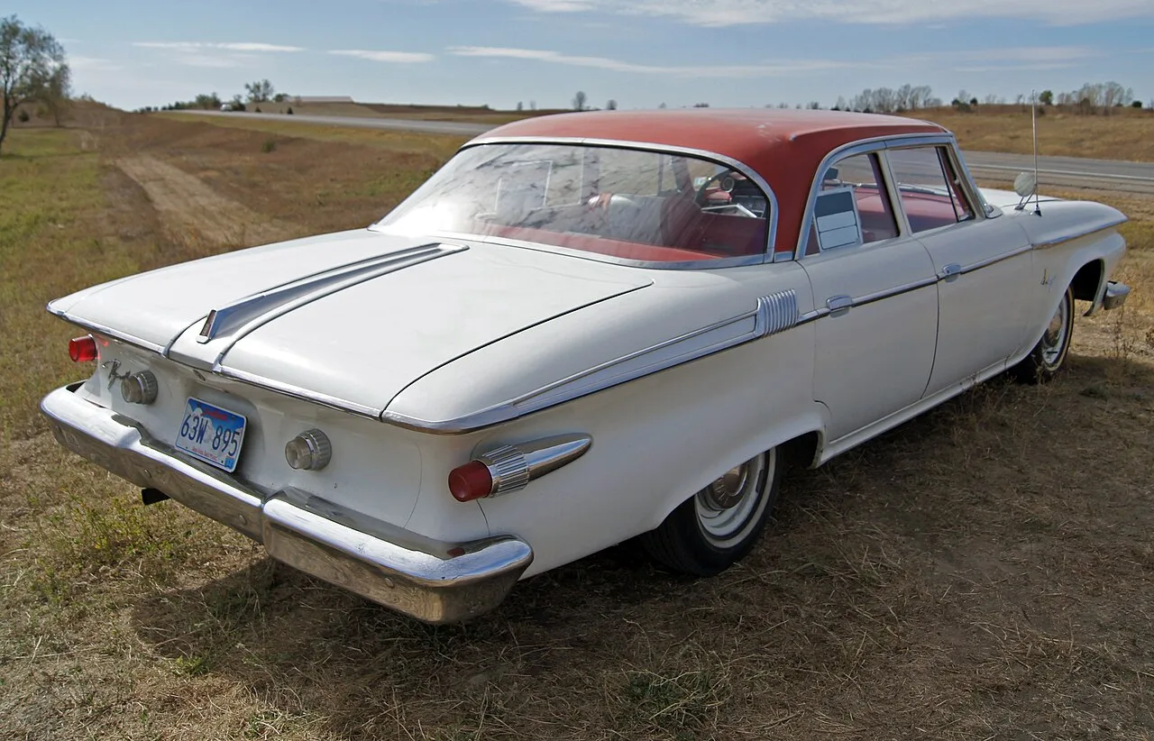 Plymouth Fury, rear