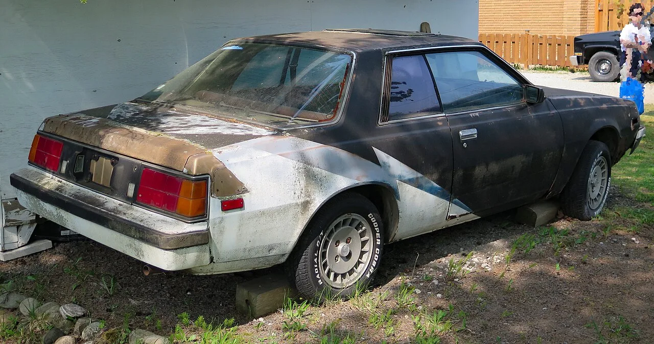 Plymouth Sapporo, rear