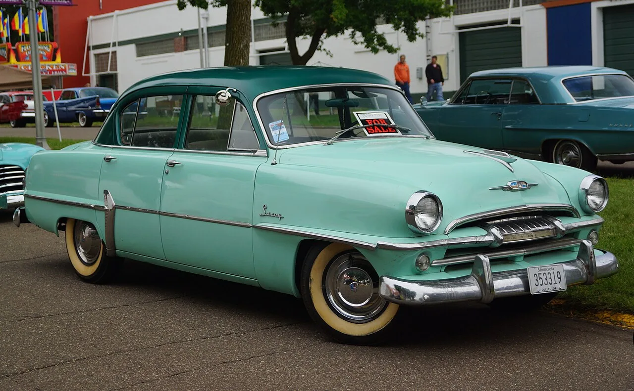 Plymouth Savoy, rear