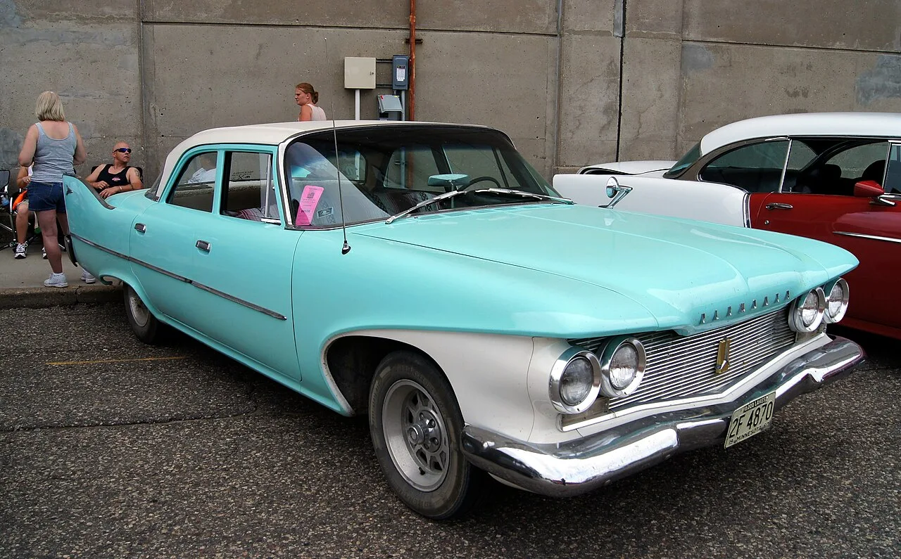 Plymouth Savoy, rear