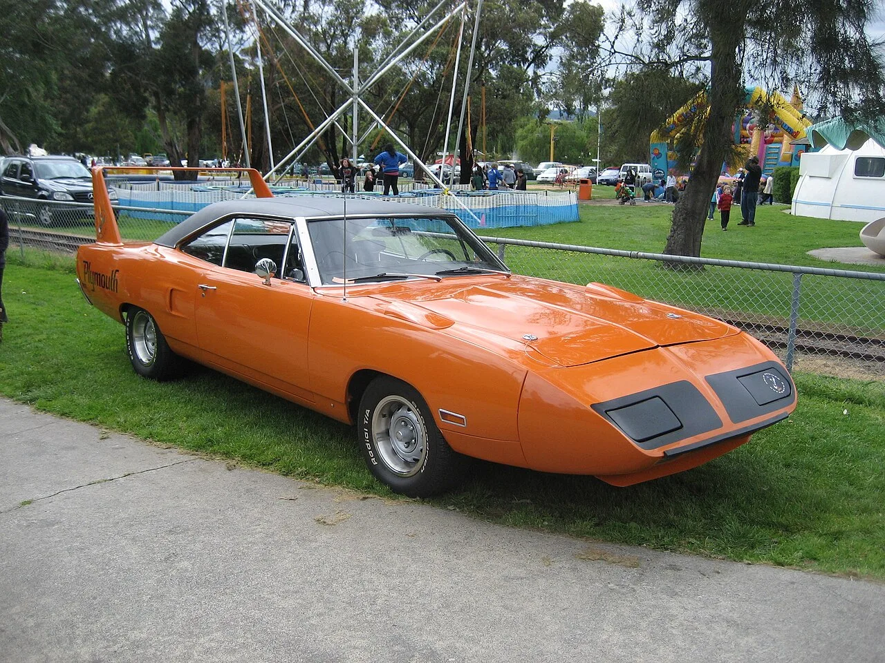 Plymouth Superbird, rear