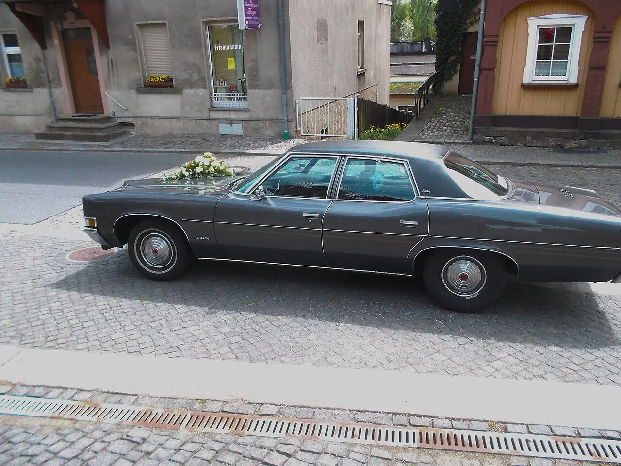 Pontiac Catalina, side