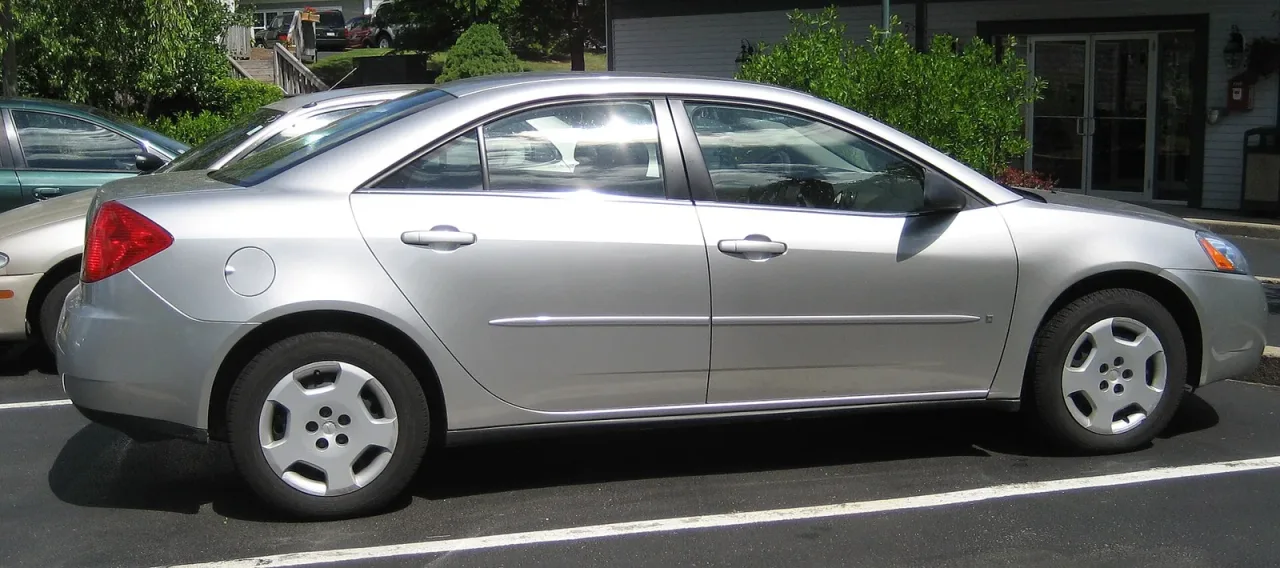 Pontiac G6, side