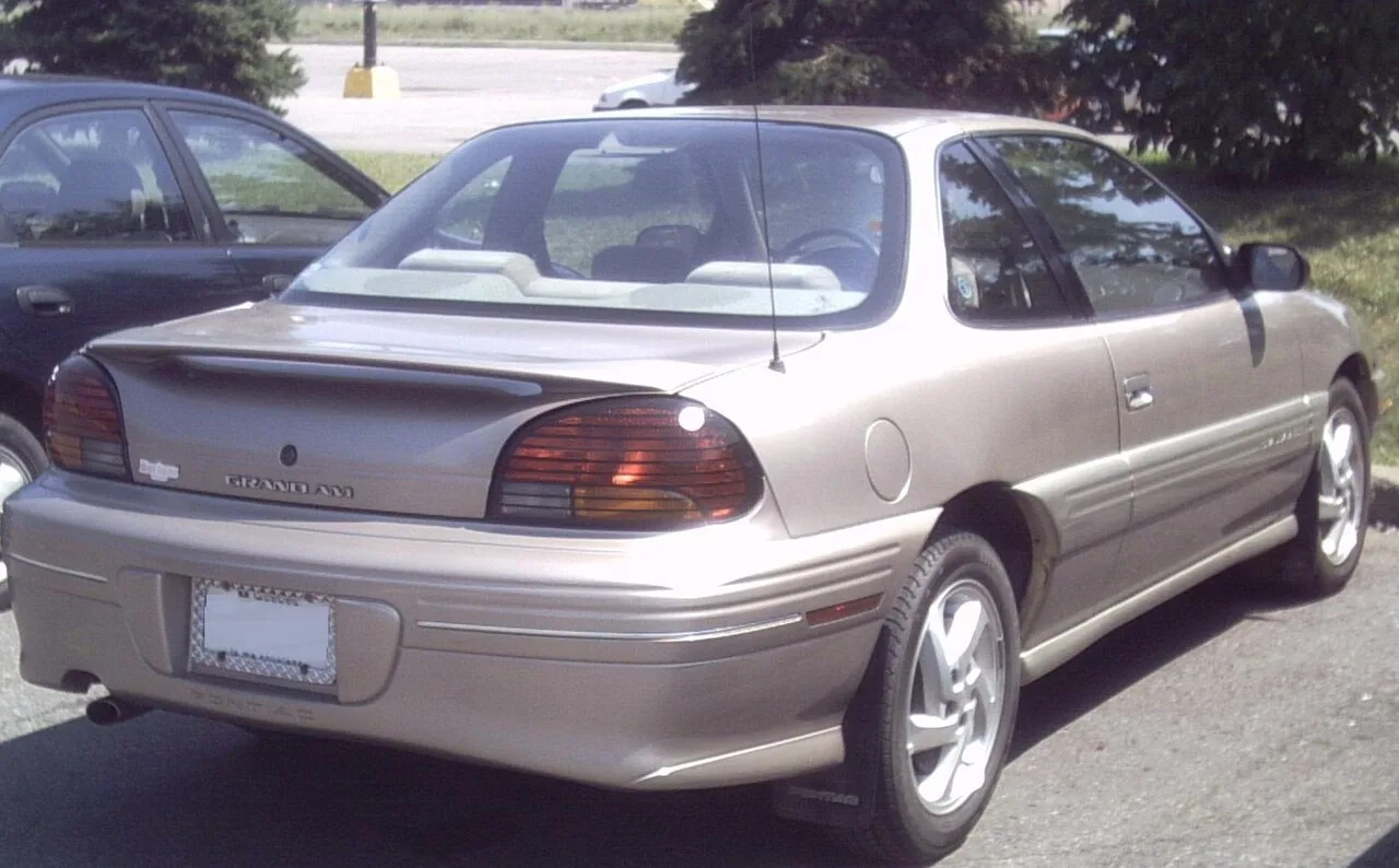 Pontiac Grand Am, rear
