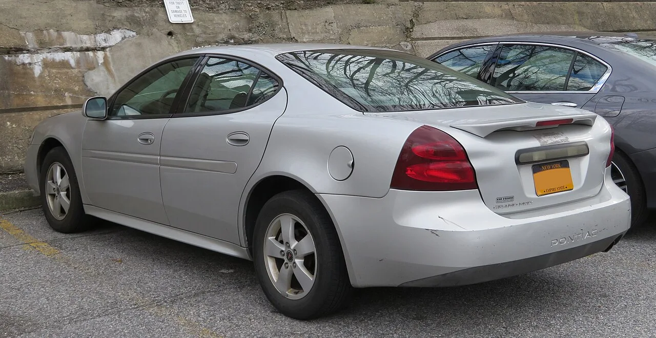 Pontiac Grand Prix, rear