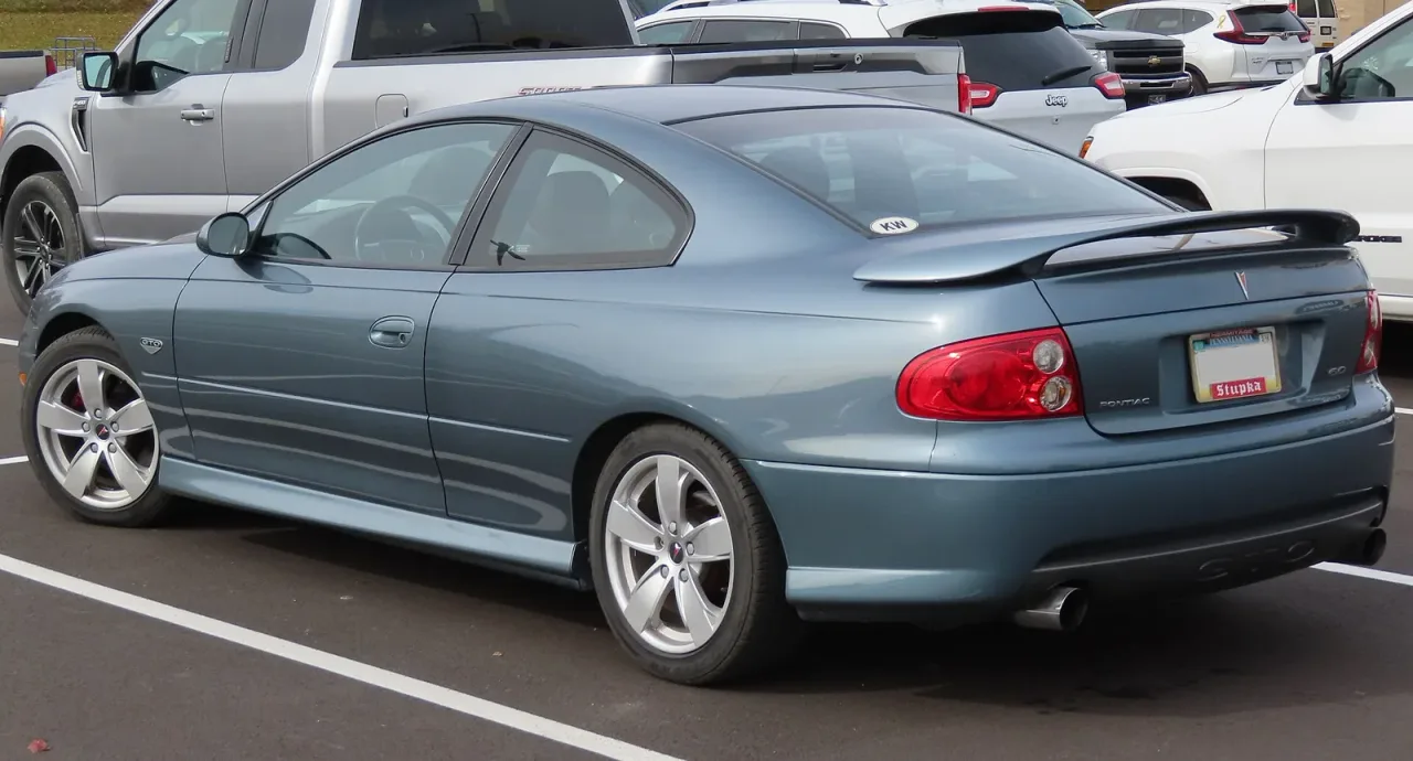 Pontiac GTO, rear