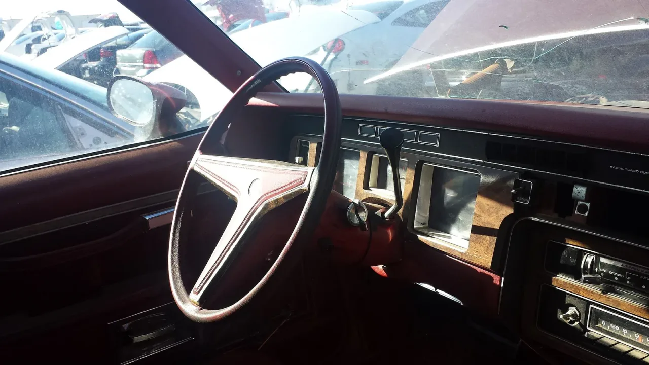 Pontiac Parisienne, interior