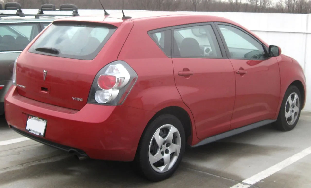Pontiac Vibe, rear