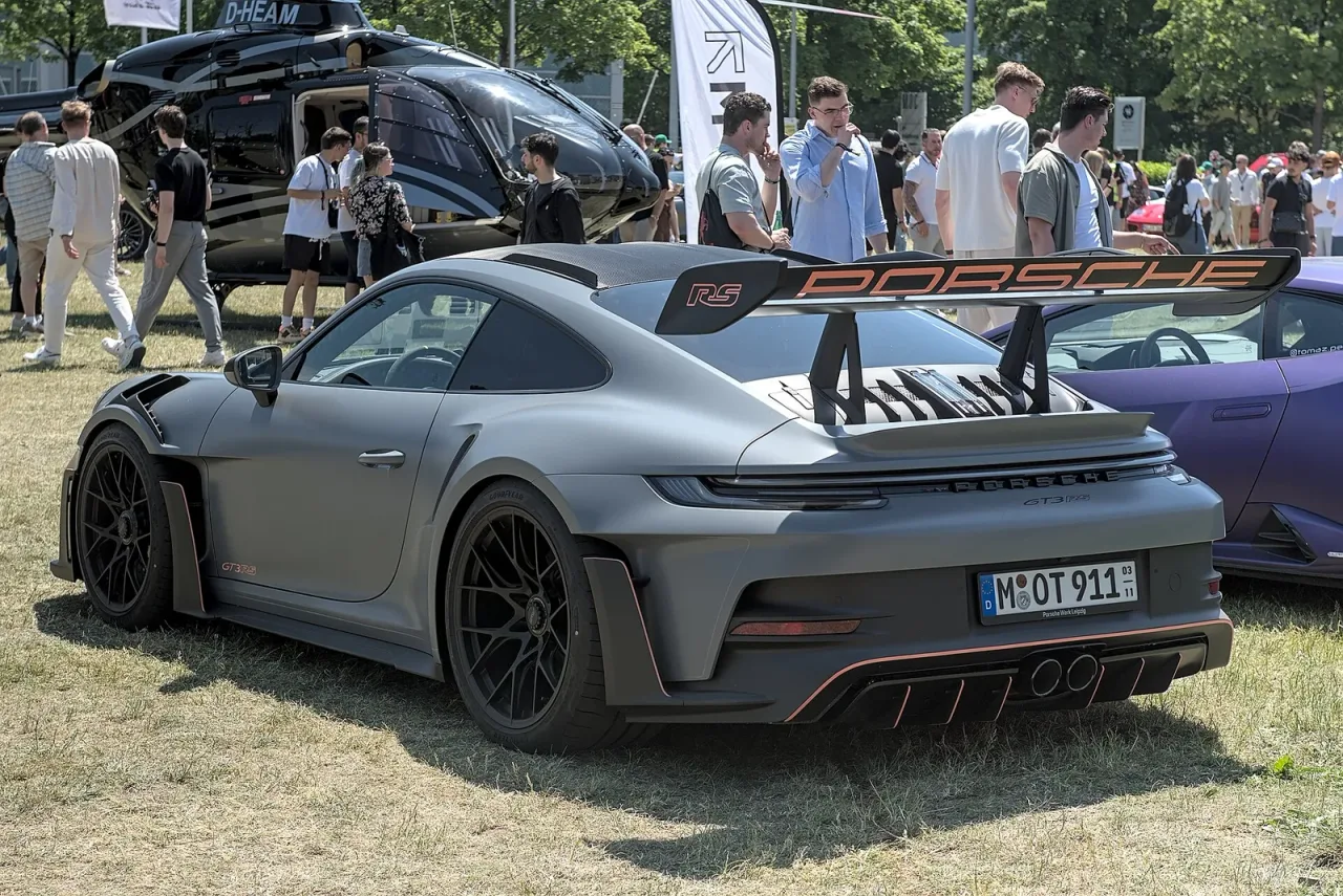 Porsche 911, rear