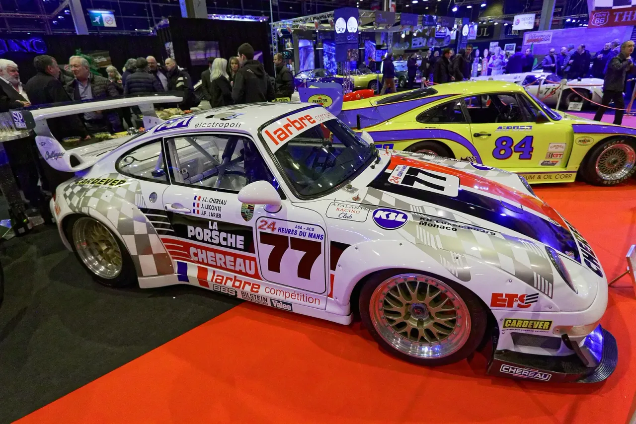 Porsche 911, side
