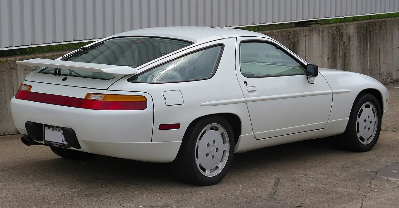Porsche 928 S4 / GT / GTS second body, rear