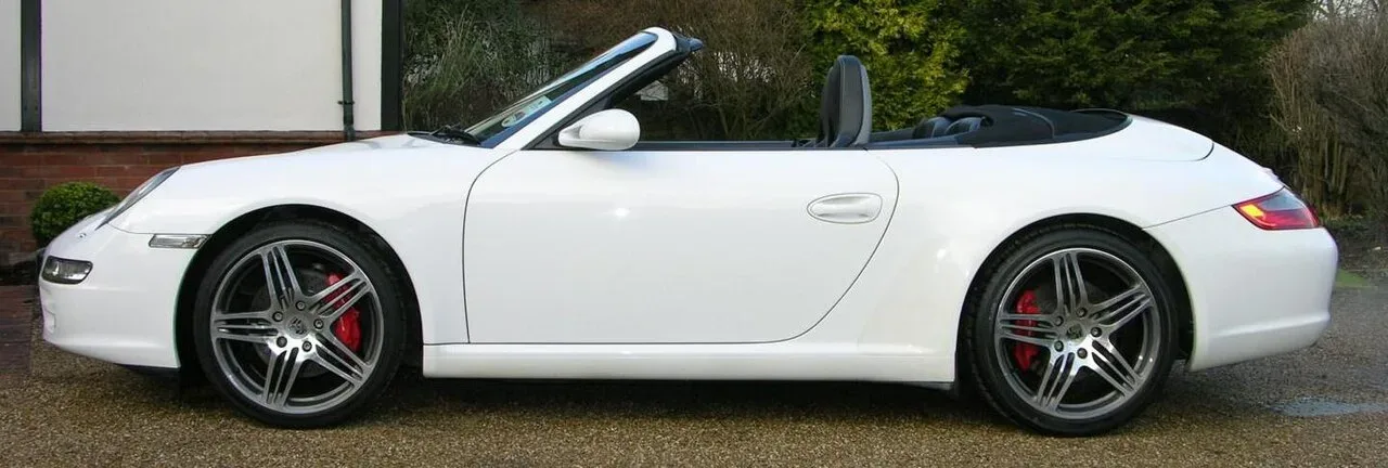 Porsche Carrera 2 S Cabriolet, side