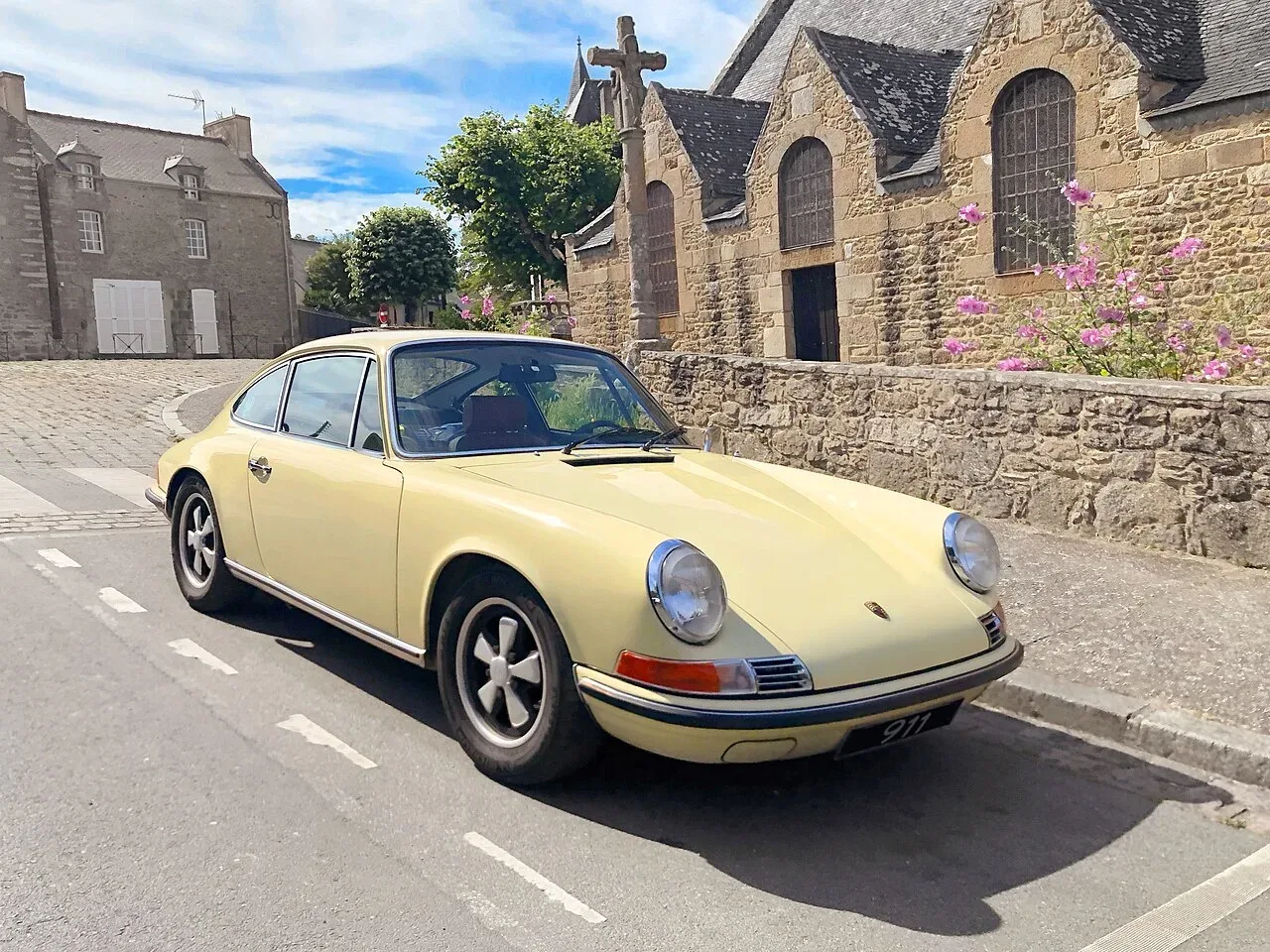 Porsche Carrera 4 Coupe, interior